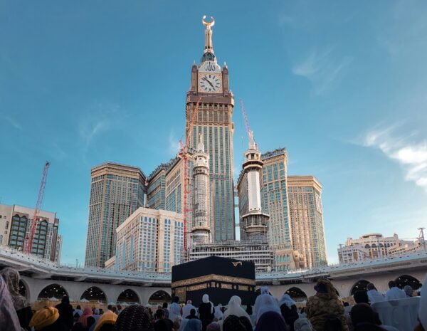 15/16 Days Umrah Package – QUINT